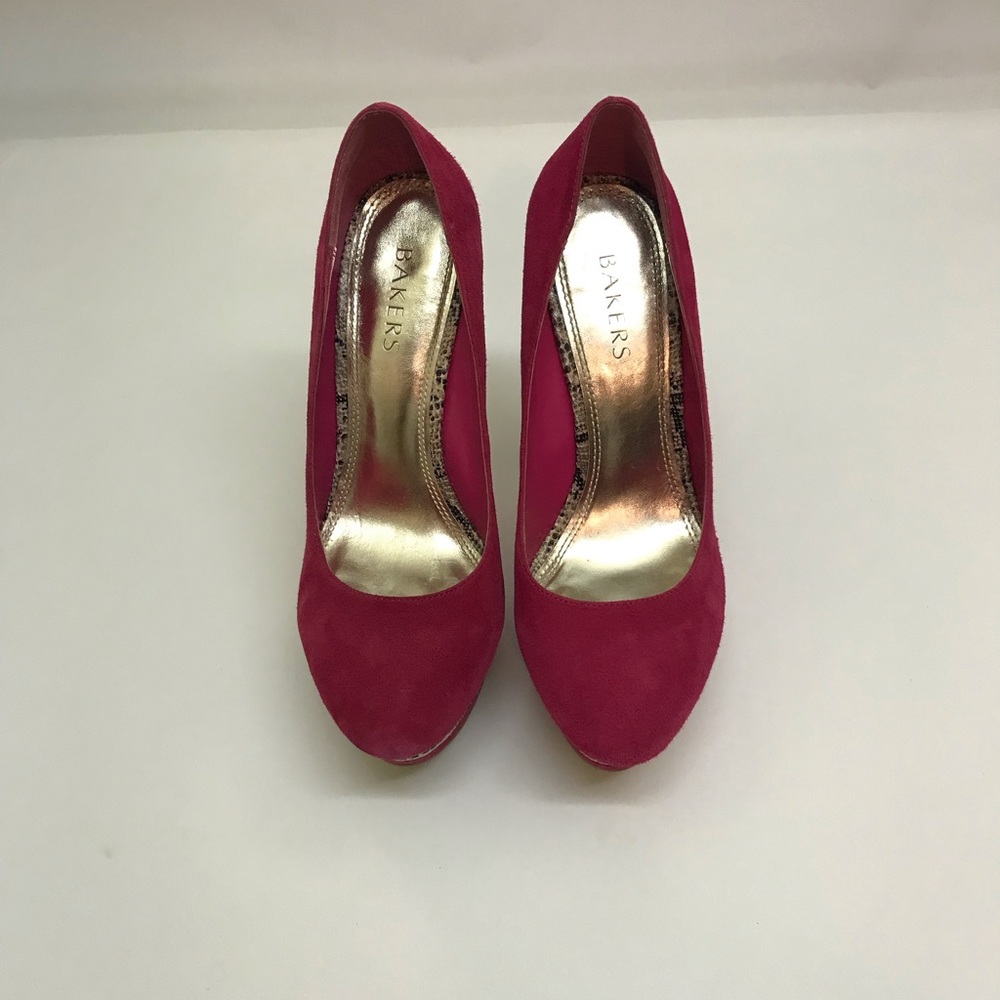 Women Pumps pink suede with orange on the heel